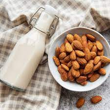 Exploring the Nutty Debate: The Pros and Cons of Almond Milk